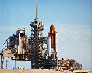 STS-28 auf der Startrampe