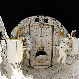 EVA McCandless und Stewart