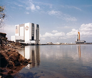 STS-51B auf dem Weg zur Startrampe