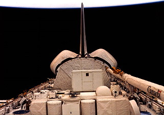 STS-7 im Orbit