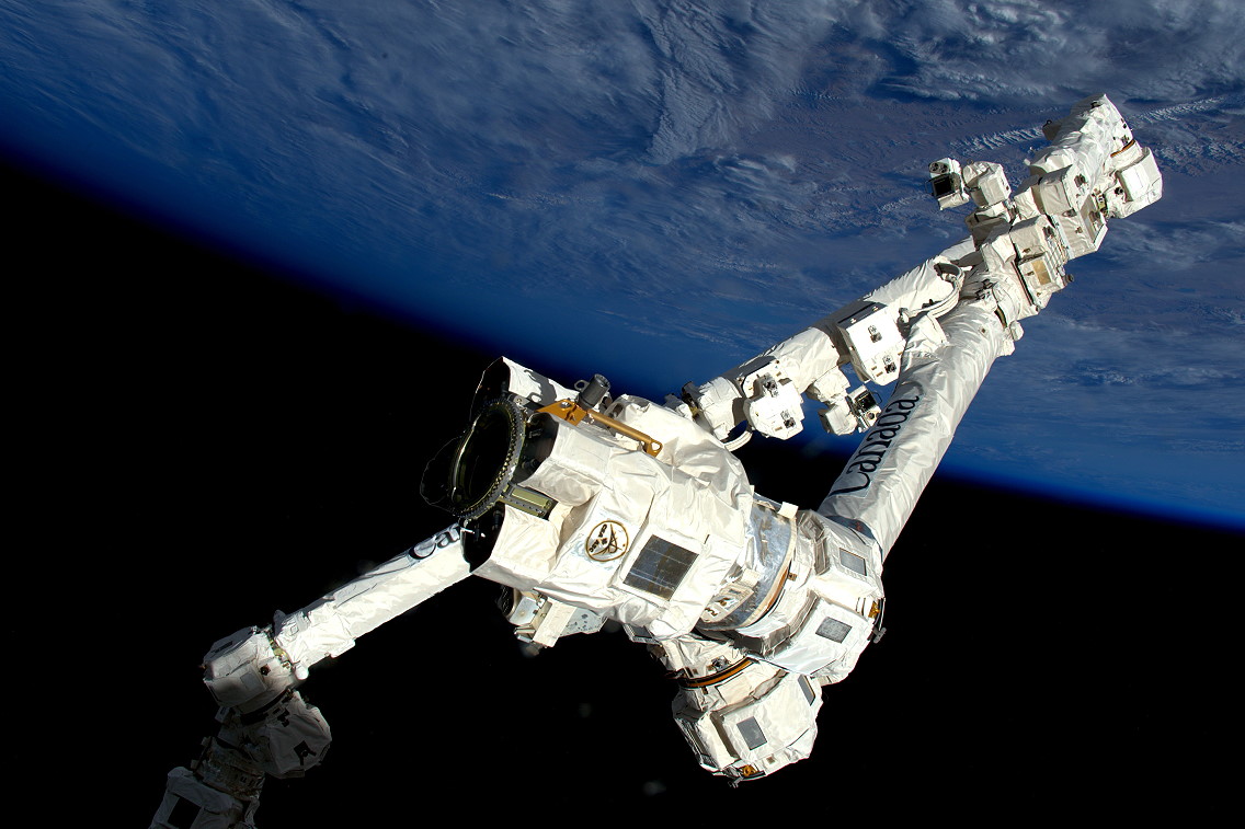 Canadarm2