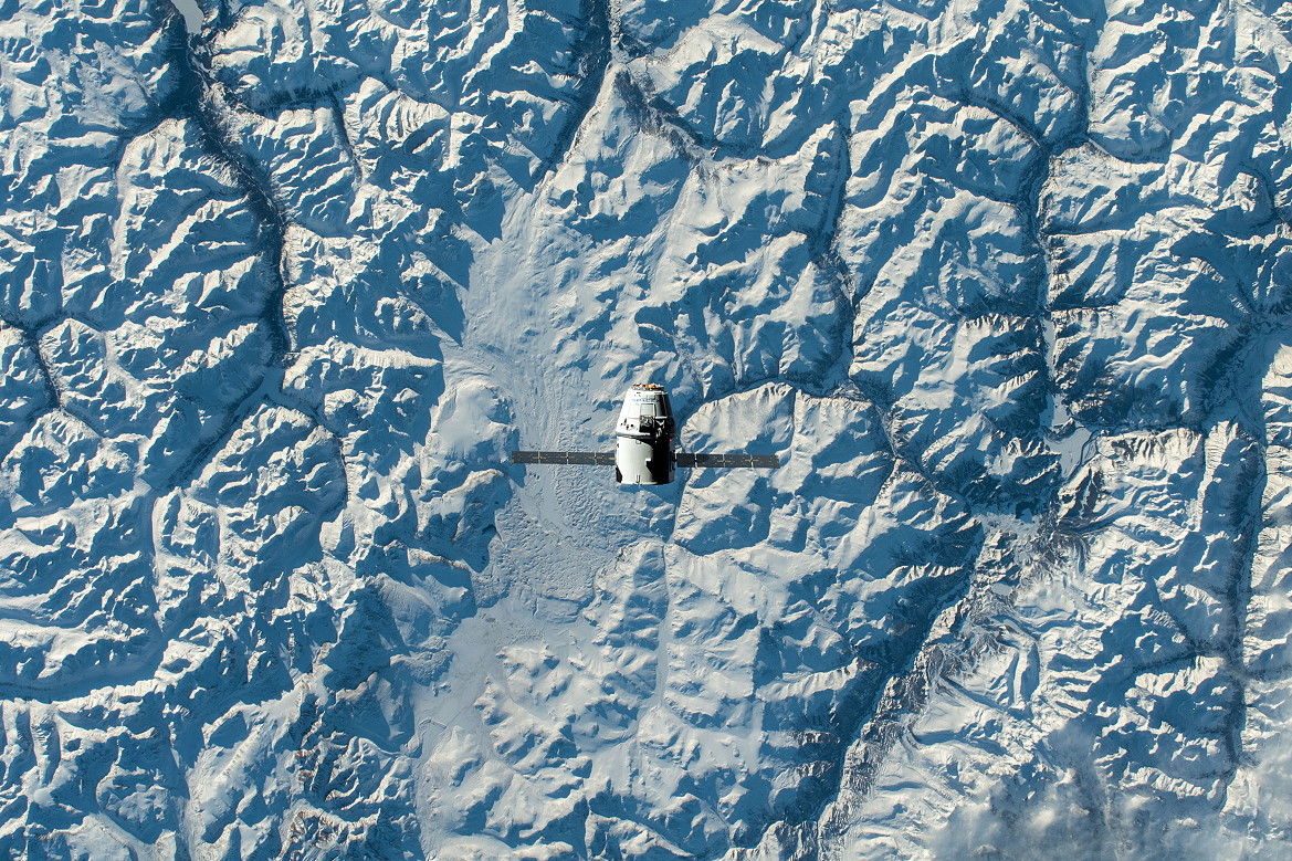 Dragon SpX-16 arrival