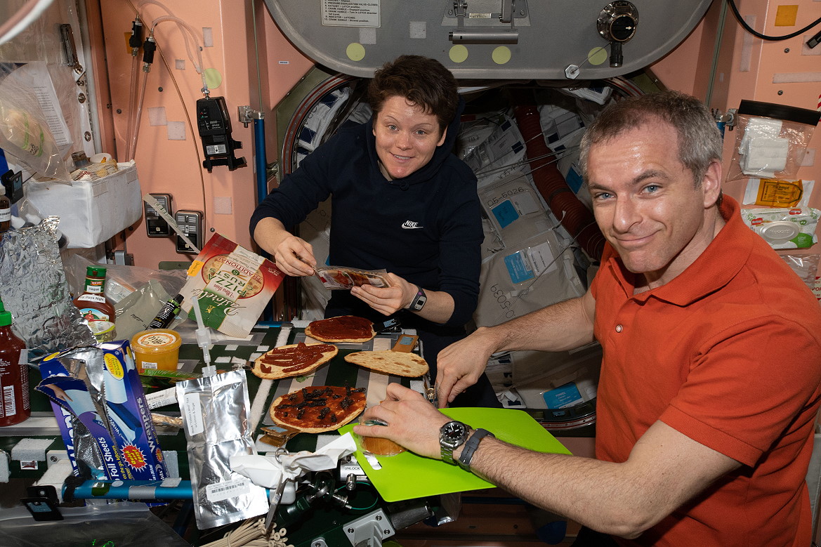 Pizza auf der ISS