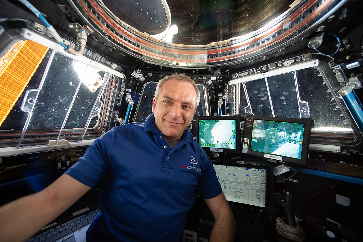David Saint-Jacques in der Cupola