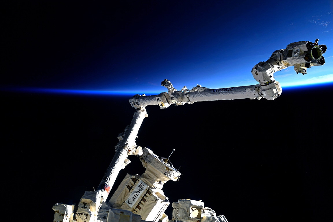 Canadarm2