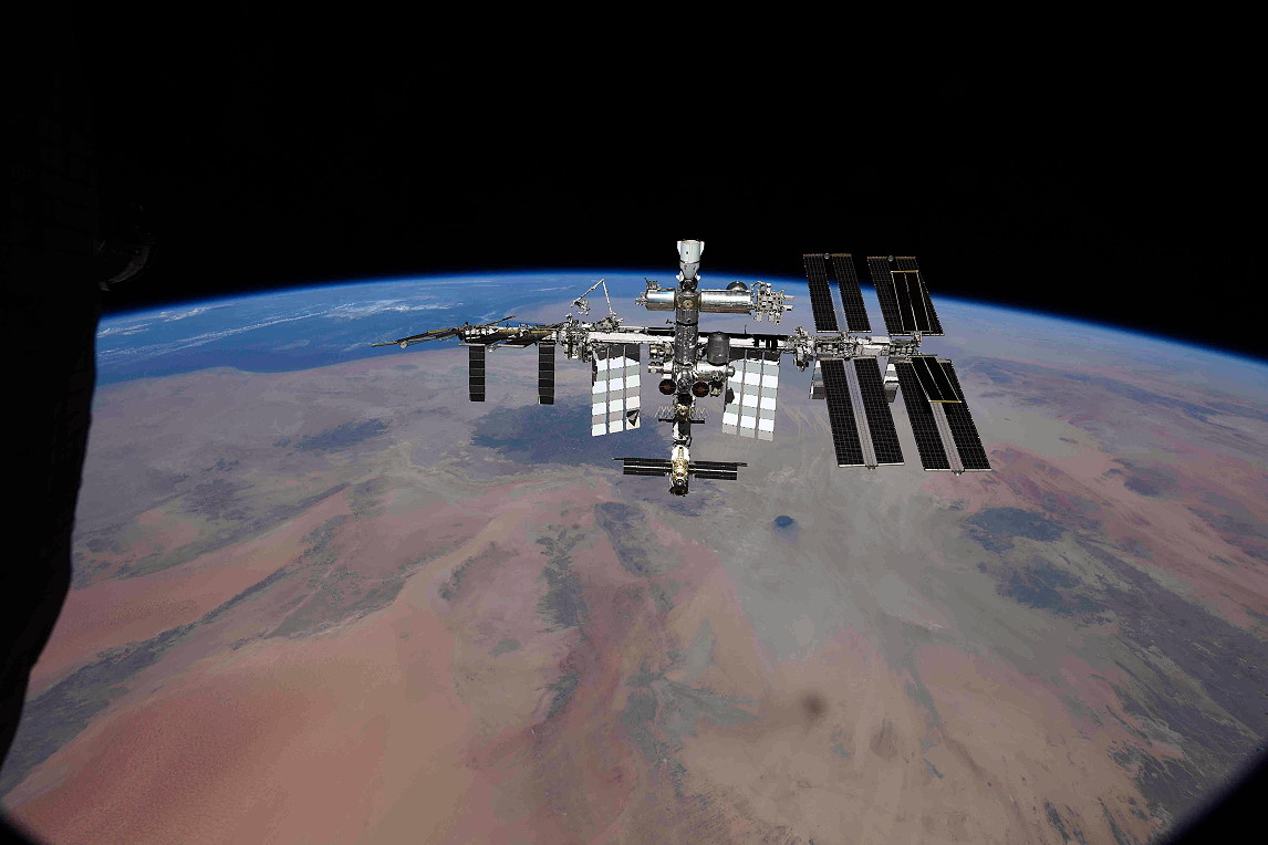 Die ISS während der Umsetzung von Sojus MS-18 am 28. September 2021