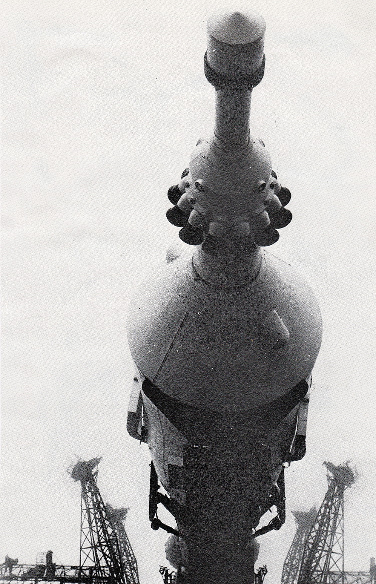 Sojus 35 auf dem Weg zur Startrampe