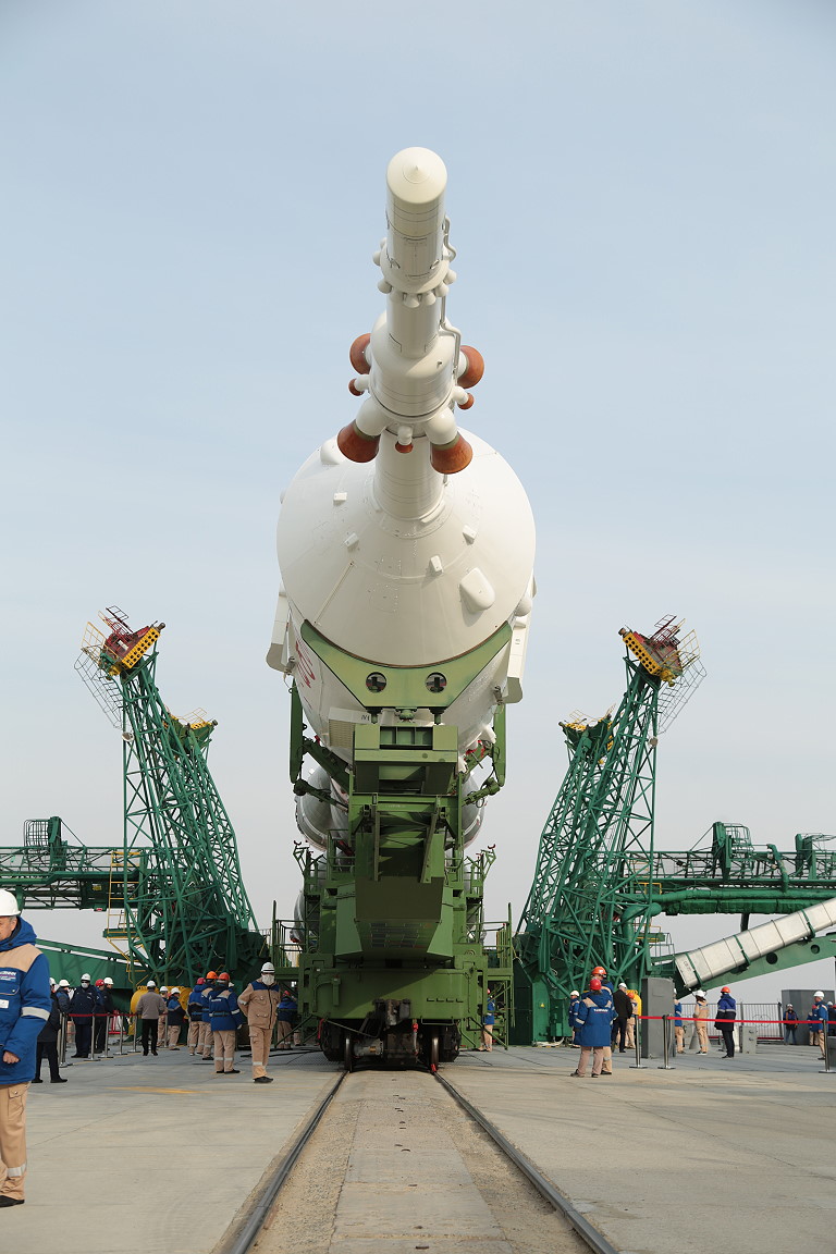 Soyuz MS-16 rollout