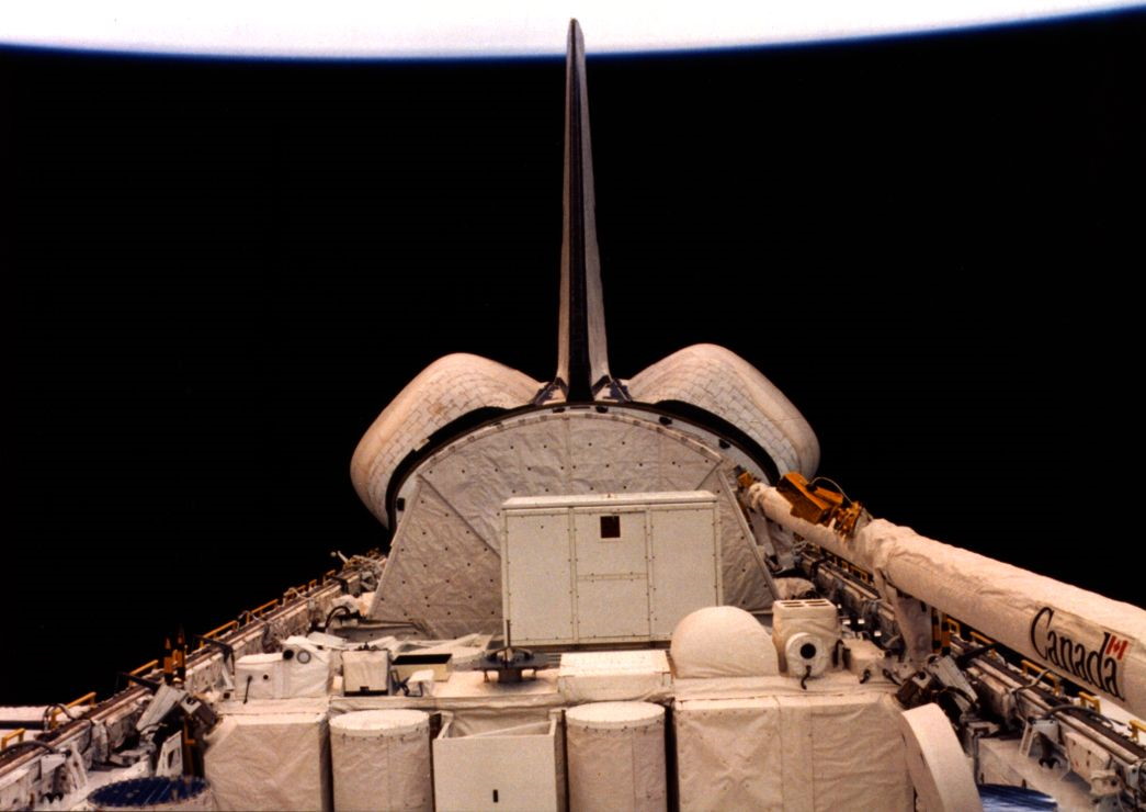 STS-7 im Orbit