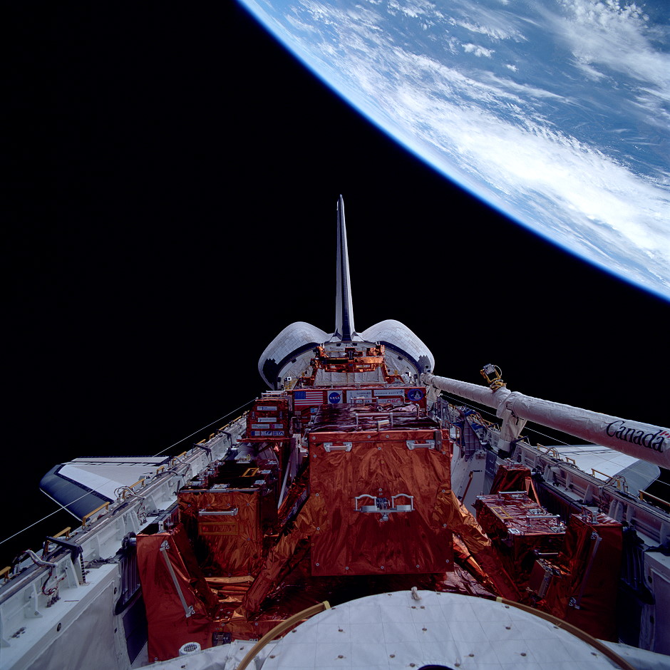STS-82 im Orbit