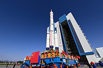 Shenzhou-23 rollout