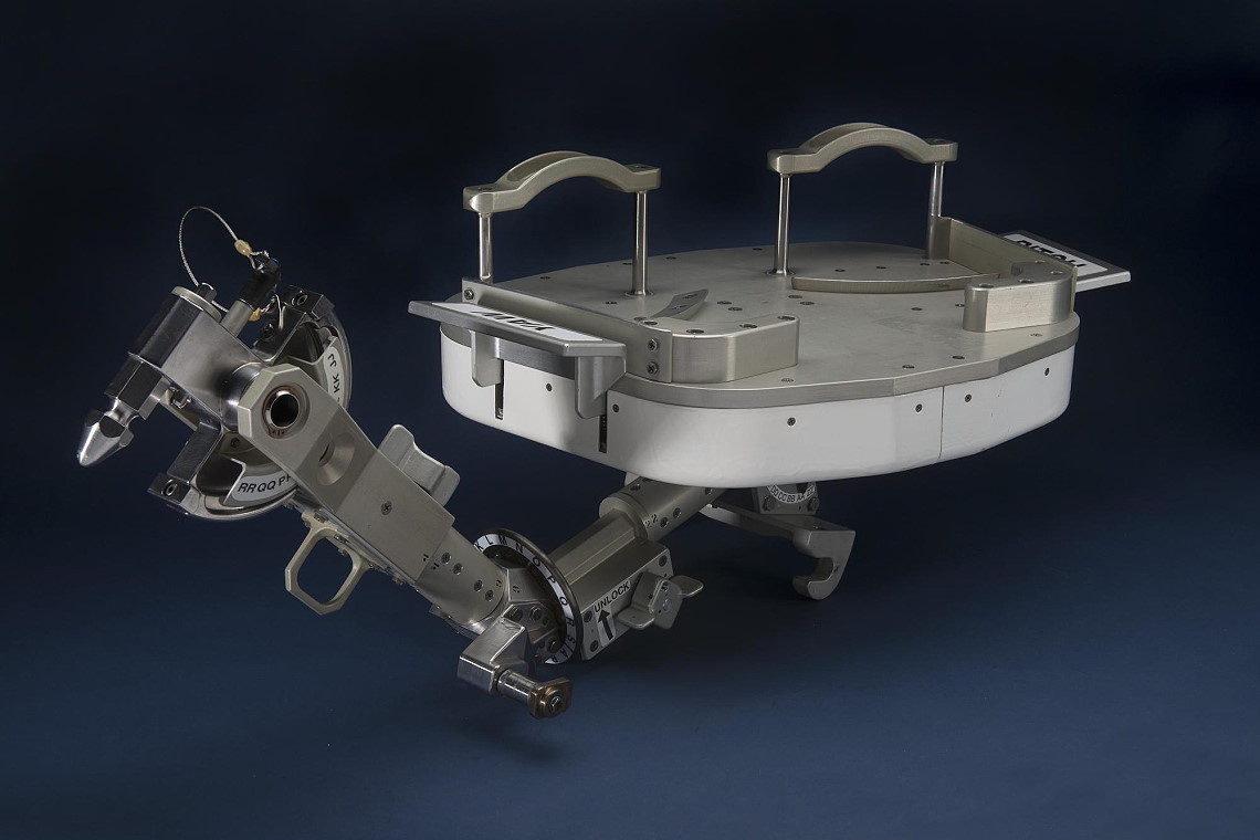 Articulating Portable Foot Restraint (APFR) = tragbare Fu�st�tze