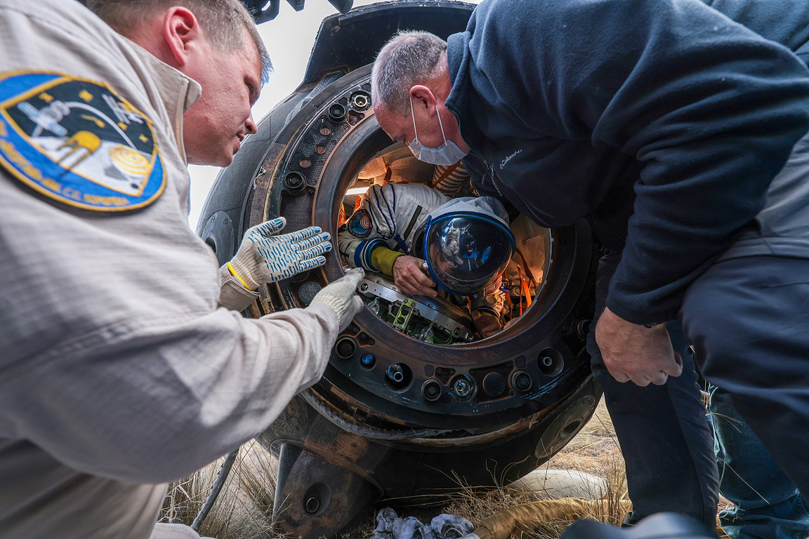 Soyuz MS-23 recovery