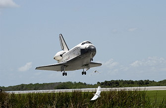 STS-110 landing