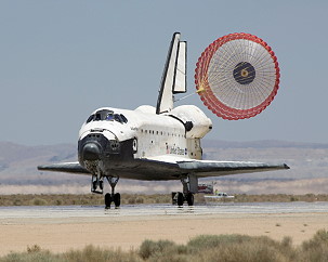 STS-117 landing