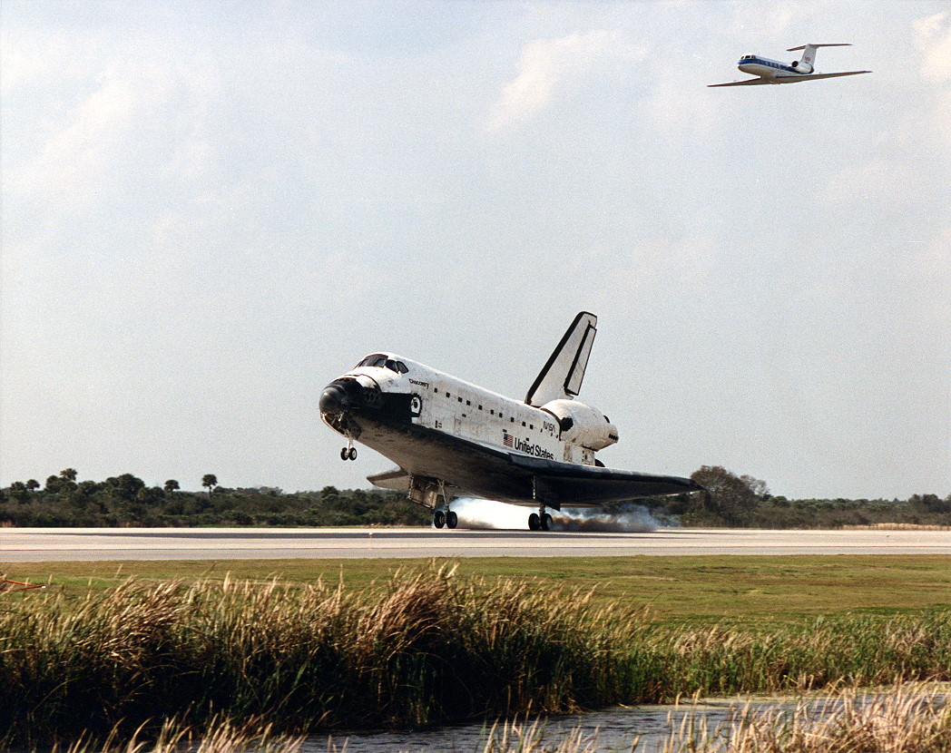 STS60 landing