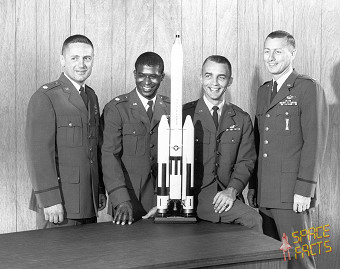 MOL astronaut group 3