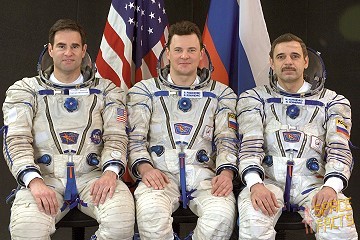 Crew ISS Expedition 15 (Ersatzmannschaft: Chamitoff - Romanenko - Kornijenko)