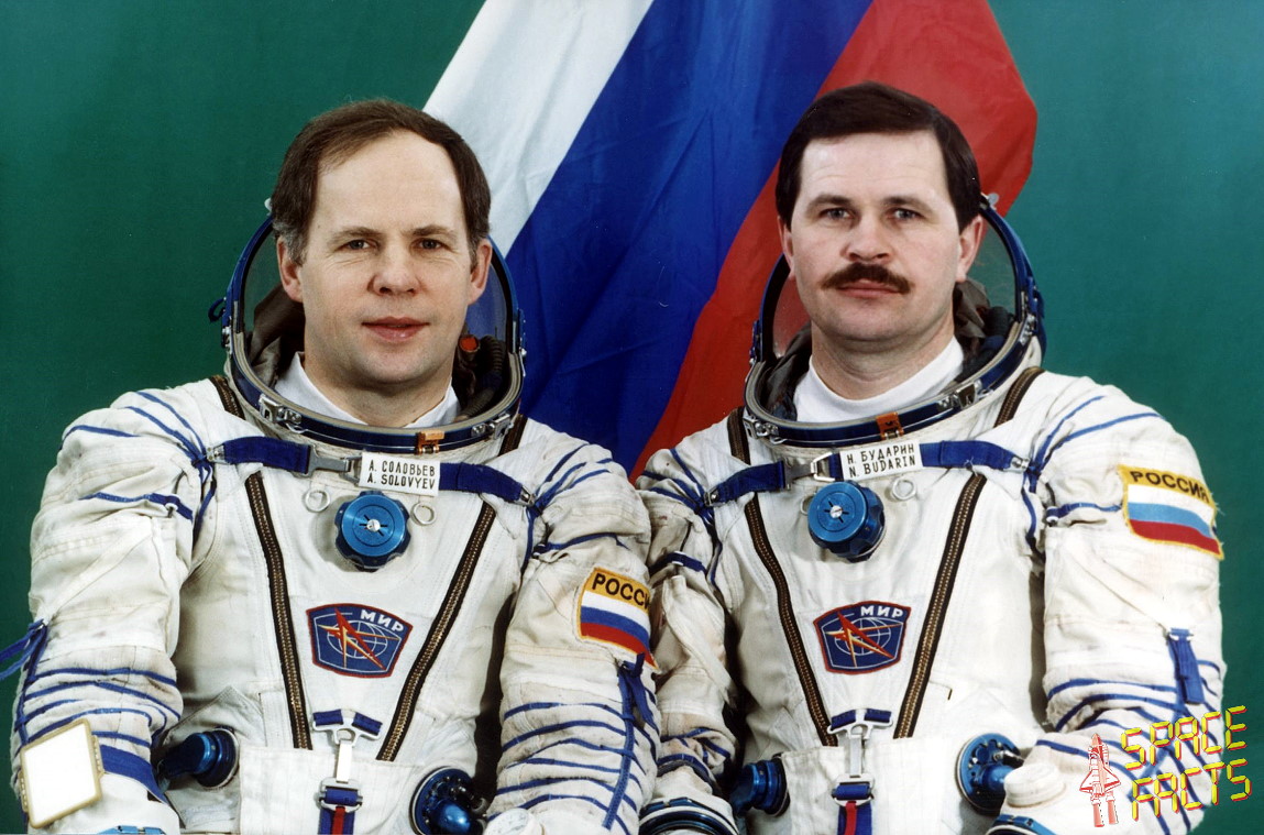 Crew Mir-19