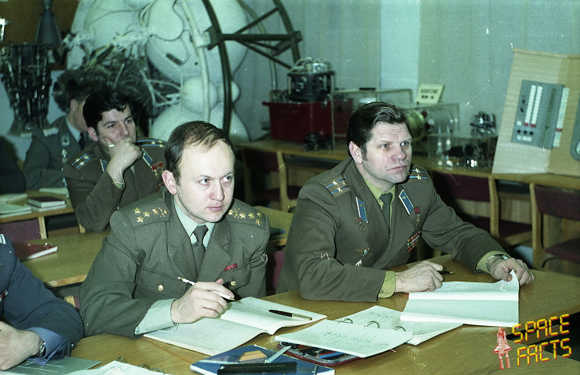 Crew Soyuz 28