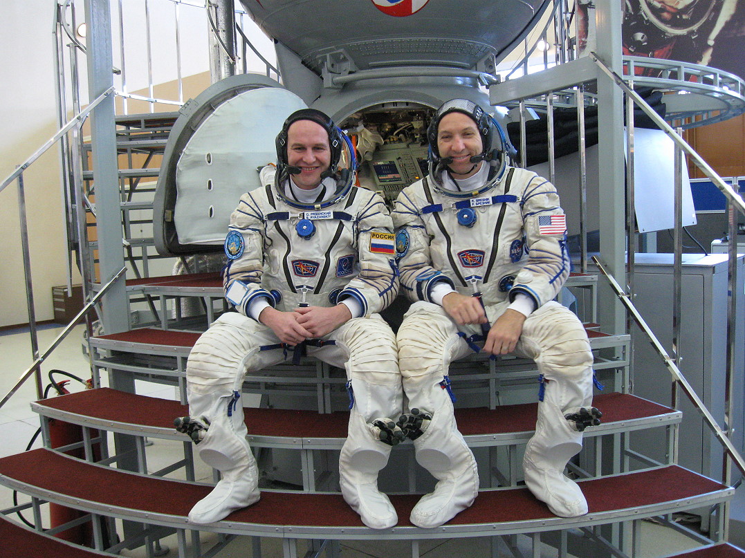 Crew Soyuz MS-04 backup