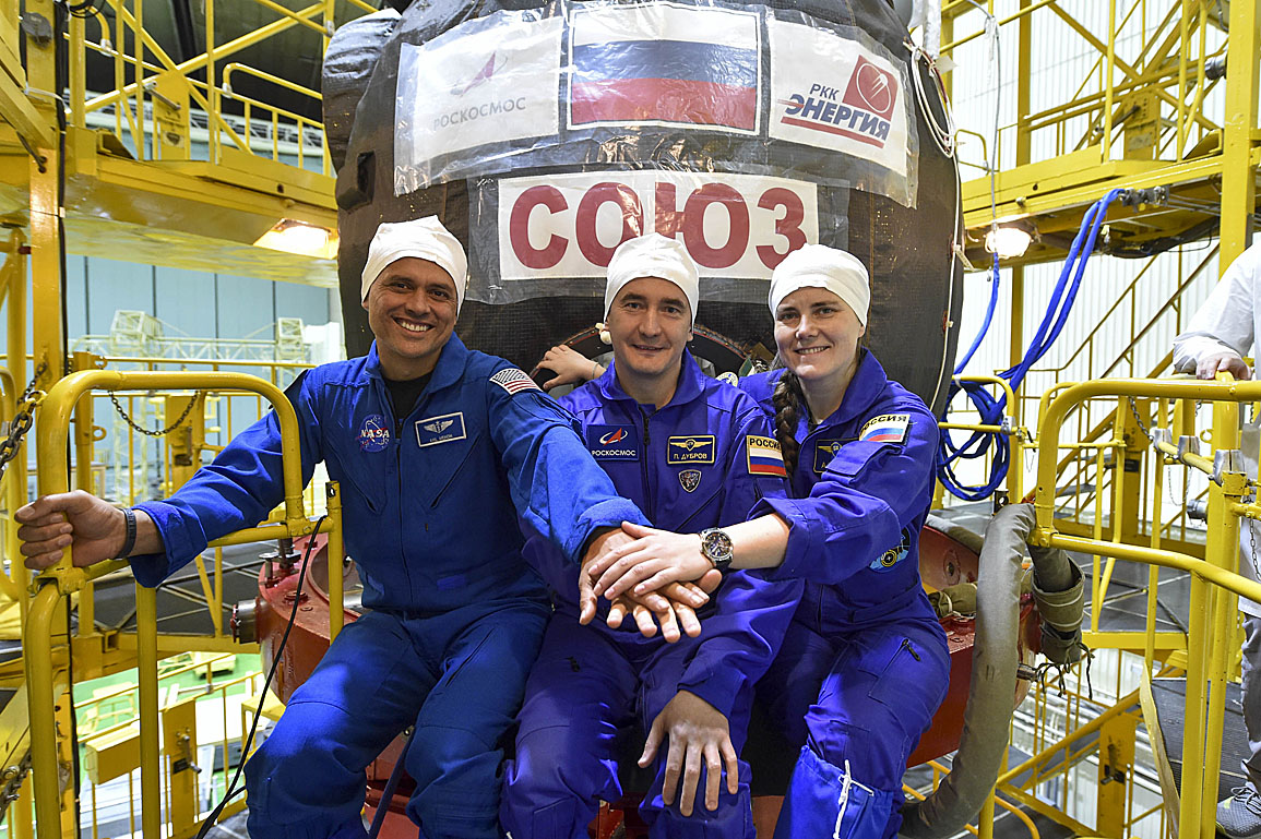 Crew Sojus MS-29