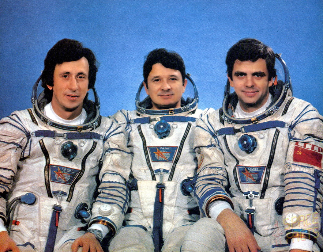 Crew Soyuz T10