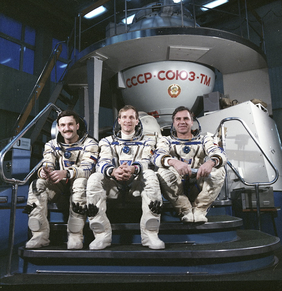 Crew Soyuz TM-14