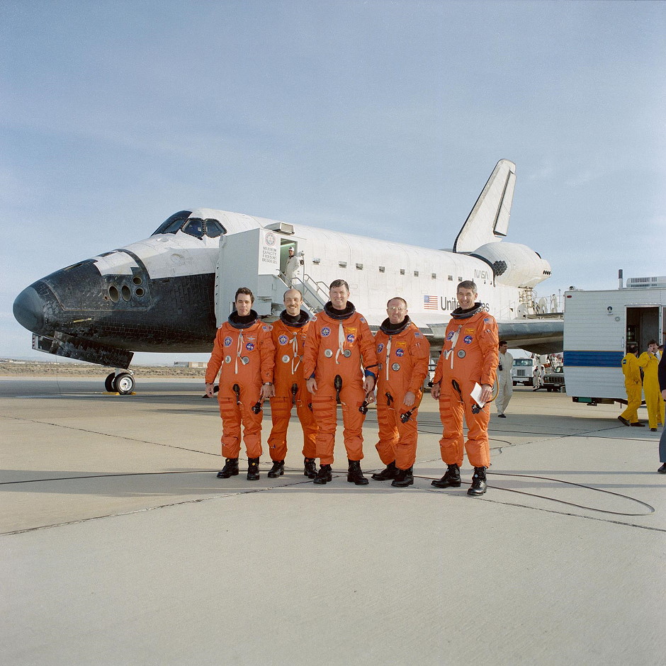 Crew STS-29