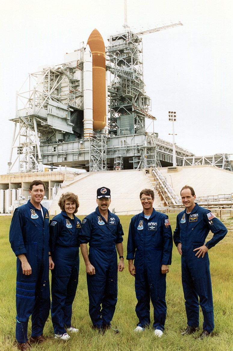 Crew STS43