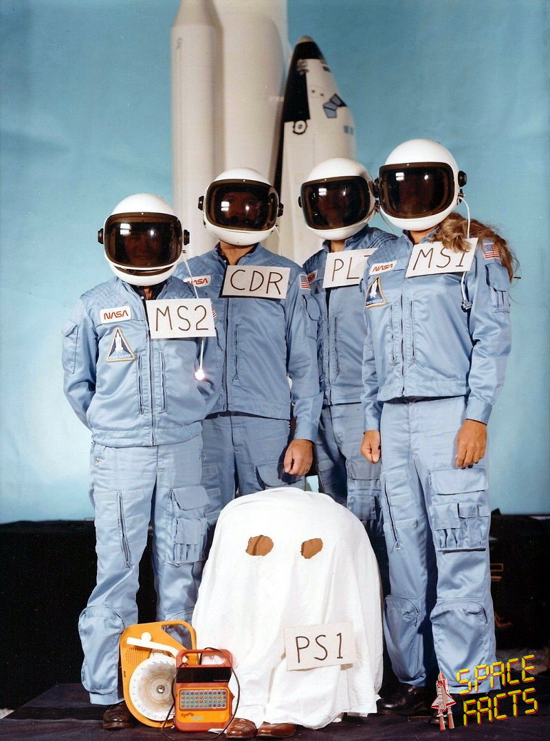 Crew STS-5
