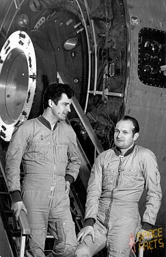 Crew Soyuz T-4 backup Crew Soyuz T-4 backup