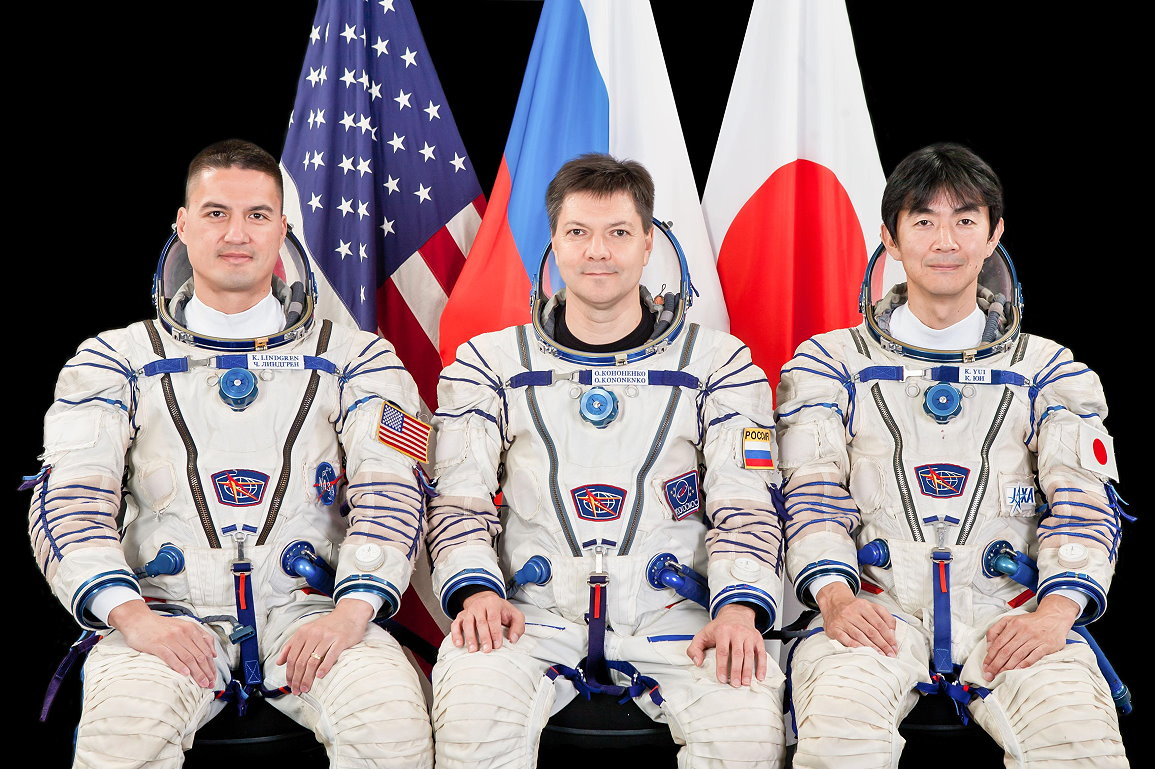 Crew ISS Expedition 42 (backup)