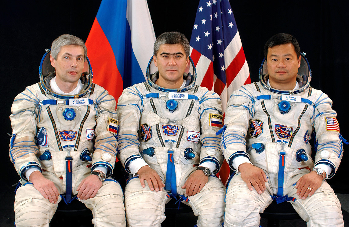 Crew Soyuz TMA5