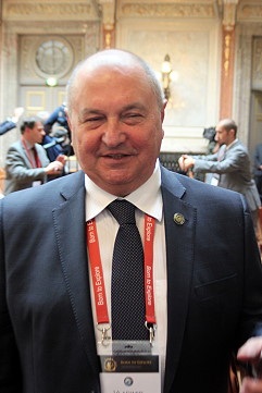 Vladimir Titov