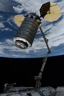 Cygnus OA-7 grapple