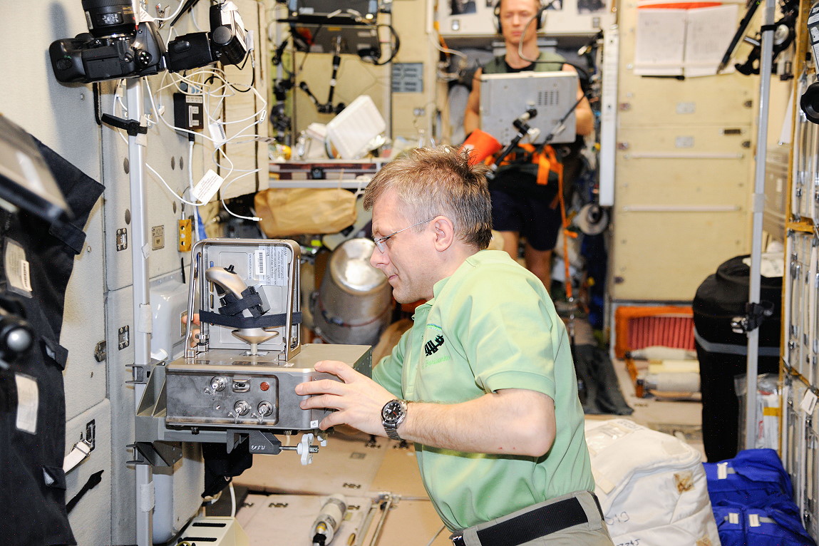 Borisenko in Zvezda module