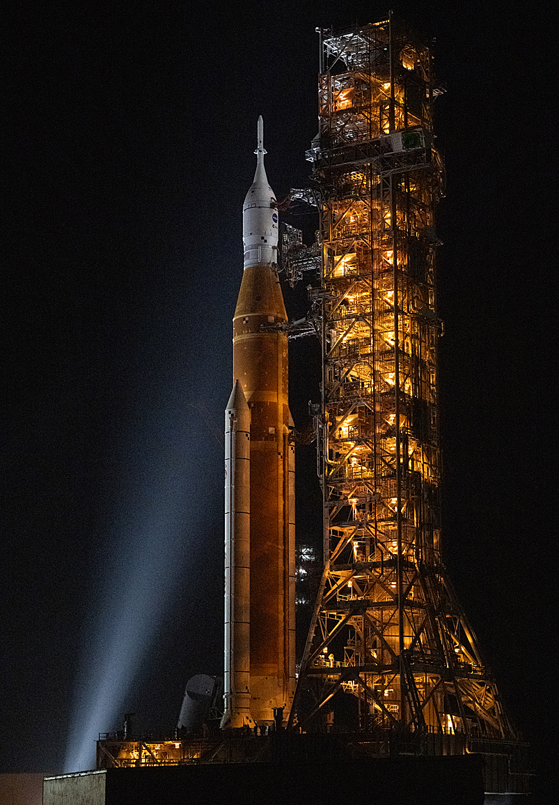 Artemis II second rollout